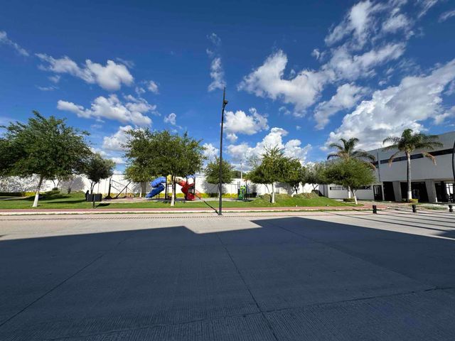 place photo 37