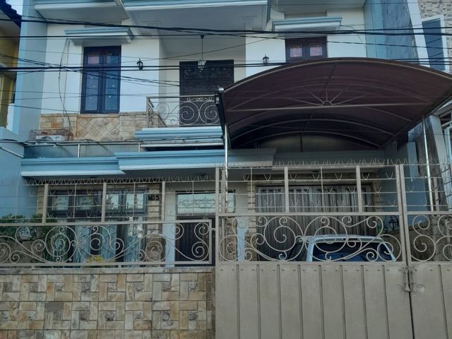 DISEWAKAN Rumah MULYOSARI, 2 Lantai FULL FURNISHED