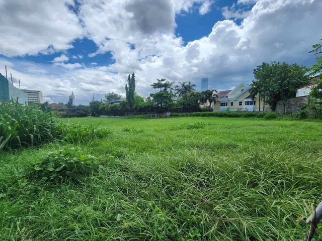 Best Buy!! Residential Property (Ideal for Townhouse Development) for Sale in Brgy. Mariana, New Manila, Quezon City