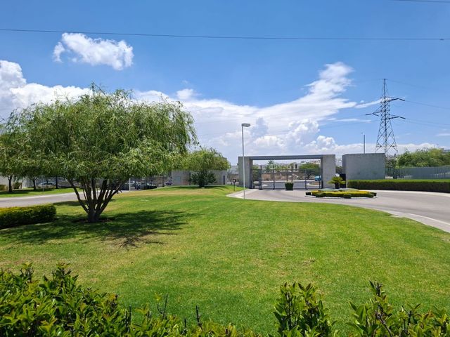 place photo 34