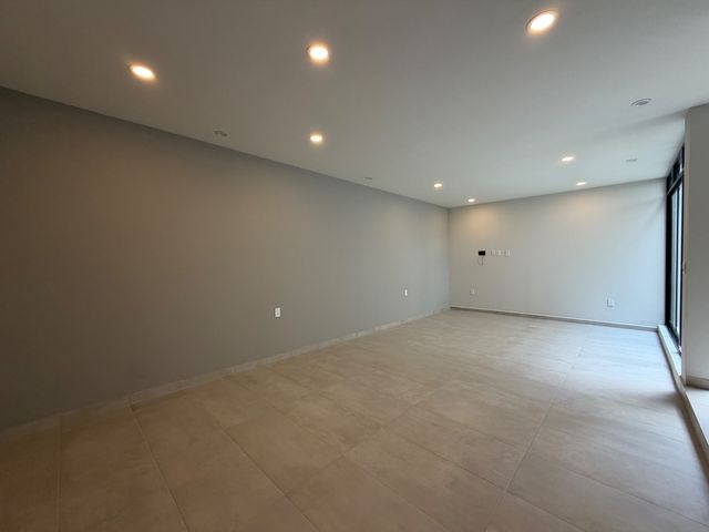 place photo 52