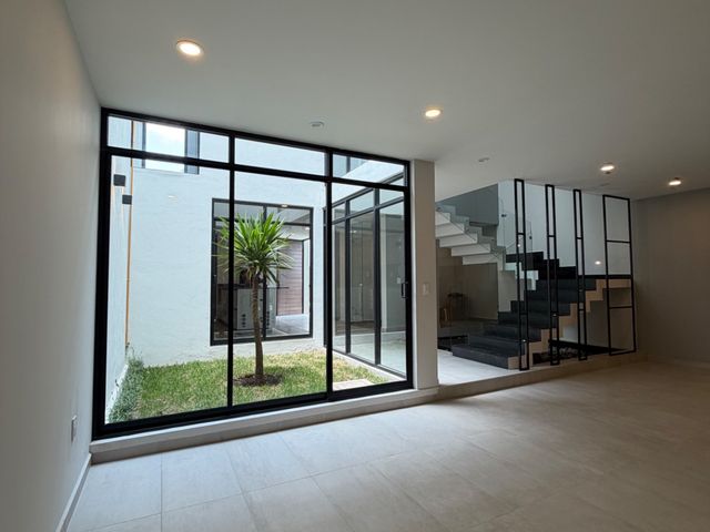 place photo 48