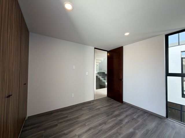 place photo 46