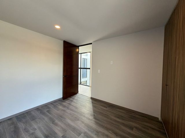 place photo 54