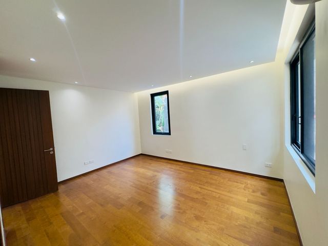 place photo 49