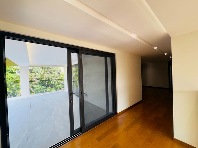 place photo 56