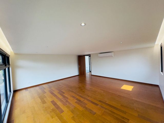 place photo 58