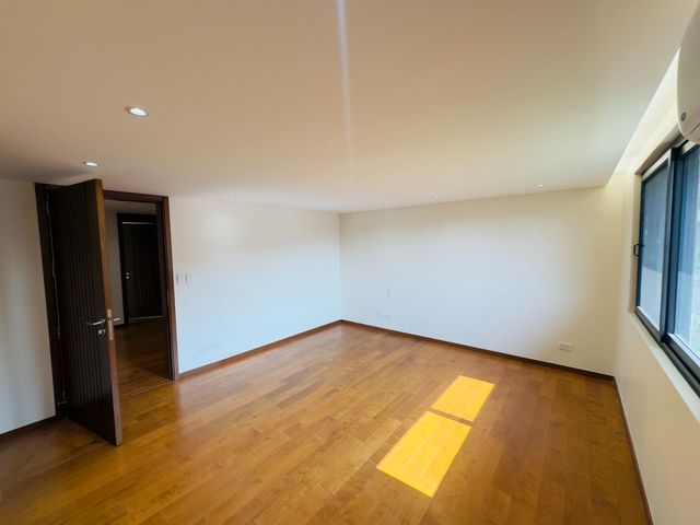 place photo 64