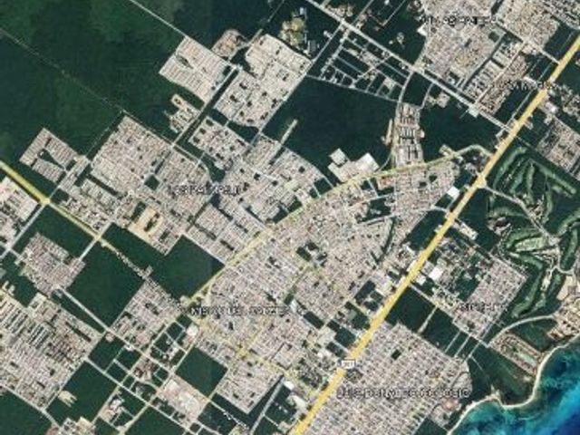 Terreno comercial 3,000m2 EN VENTA - Playa del Carmen