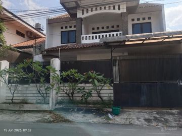 DIJUAL RUMAH 2 LANTAI STRATEGIS BANJARSARI SOLO
