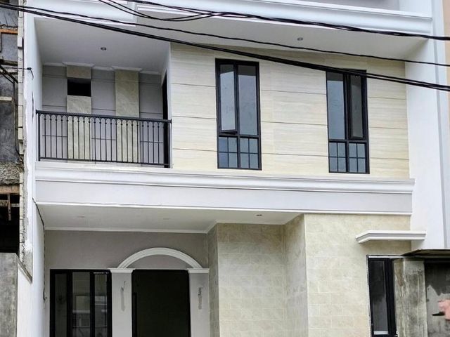 DIJUAL RUMAH BARU GRESS – ARAYA 2 SURABAYA TIMUR