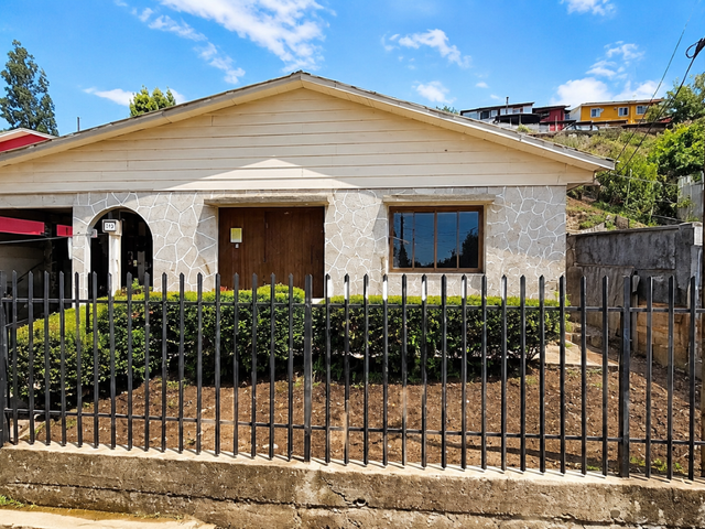 VENDO CASA LOTA ALTO