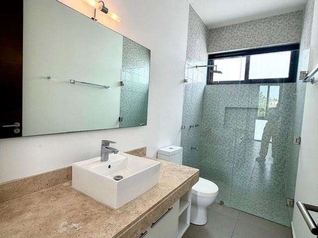 place photo 47