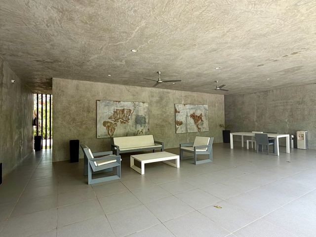 place photo 52