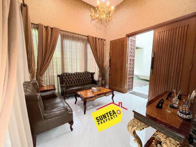 Rumah Mewah Bintaro Sektor 6 Dengan Kolam Renang Harga 18,5 M (SP 1183 IA)