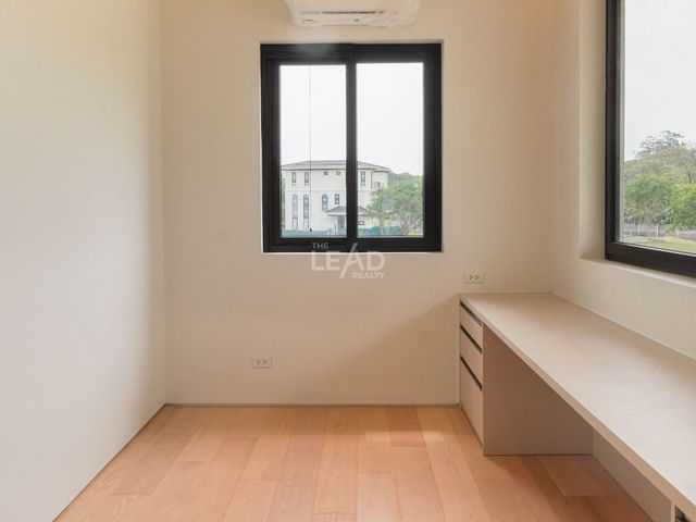 place photo 56