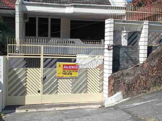 dijual atau disewakan Rumah Bagus 2 lantai di area Gajahmungkur