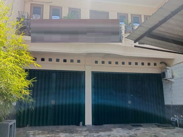 Disewakan Rumah 2 lantai di Jl Suko Semolo Surabaya