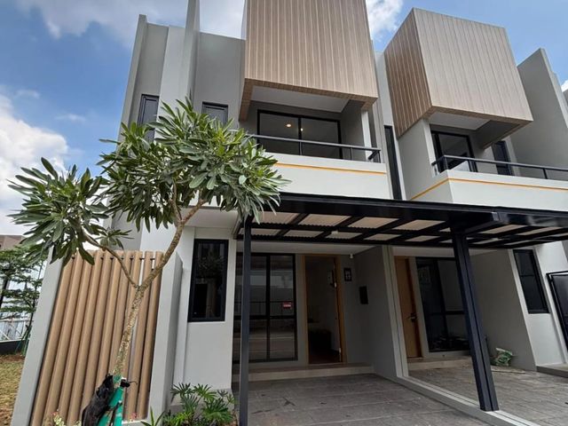 Include Cctv, AC 2 Pcs, Smart Door Lock Sebelah Taman Persis Ekstra Jendela Terravia Belova
