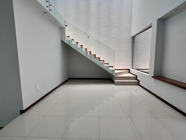 place photo 49