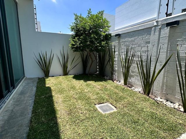 place photo 48