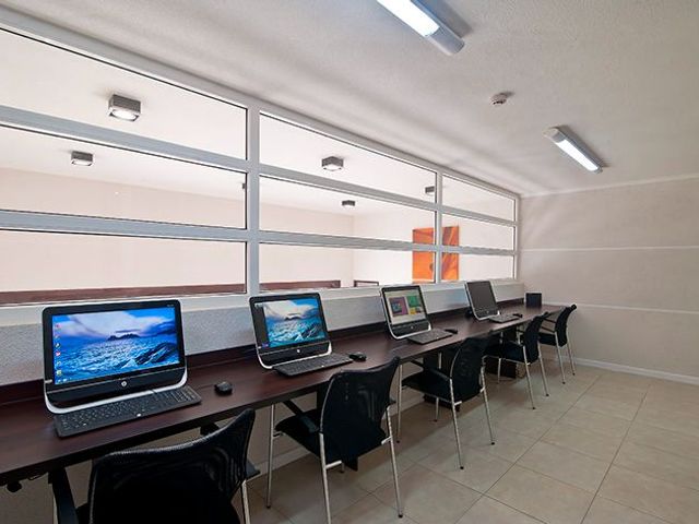 place photo 25