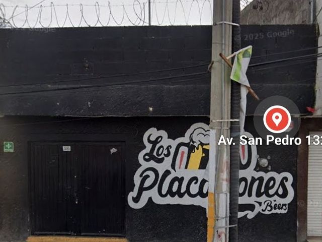 Local en renta sobre av san pedro