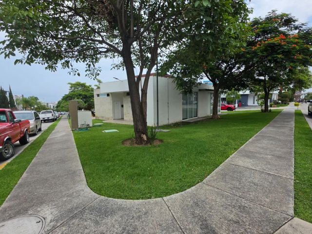 place photo 23