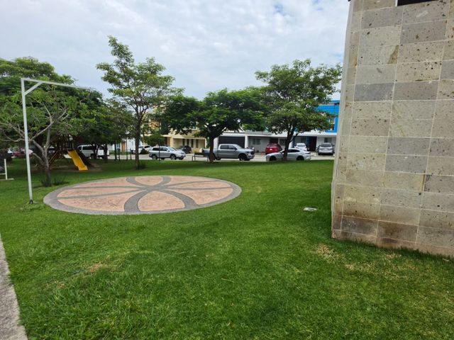 place photo 24