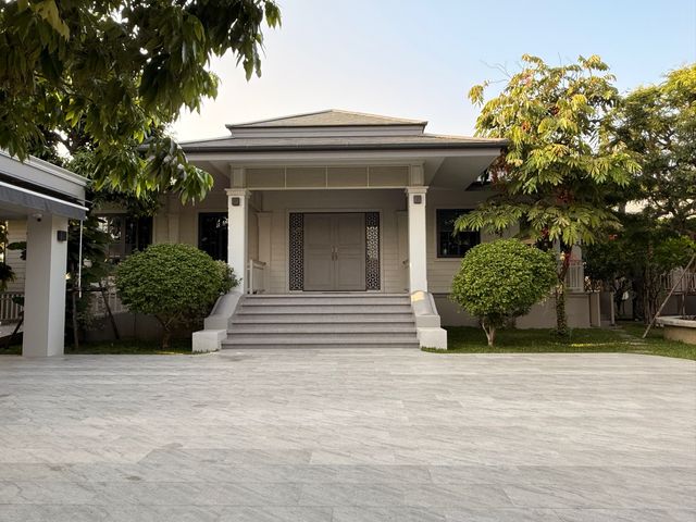 place photo 81
