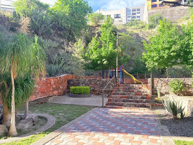 place photo 53
