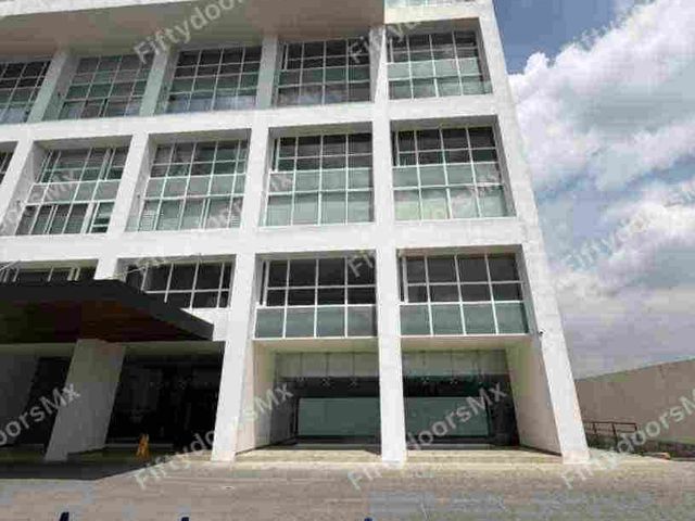 Departamento tipo Loft en San Patricio a 5 min del tren interurbano