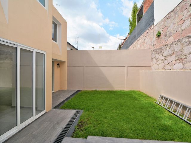 place photo 54