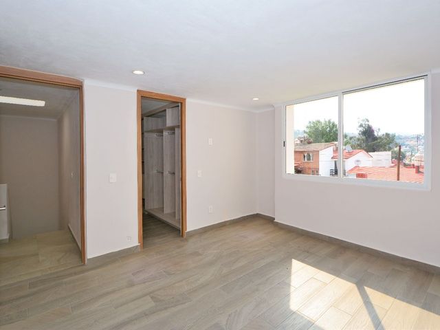 place photo 83