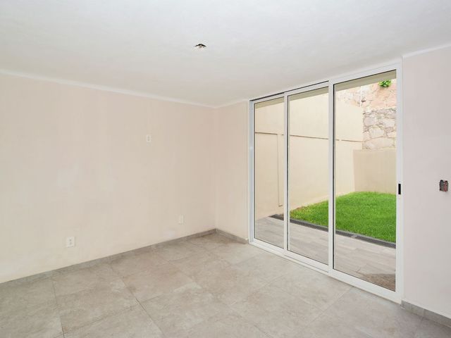 place photo 94