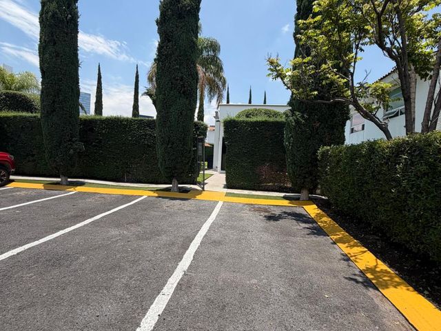 place photo 36