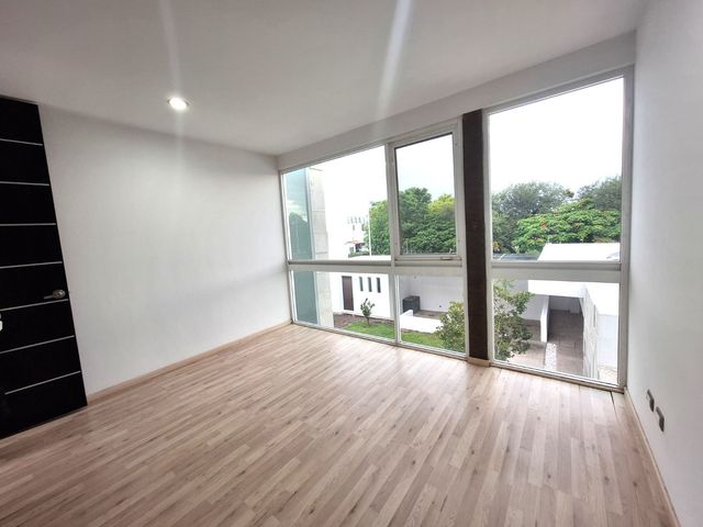 place photo 66
