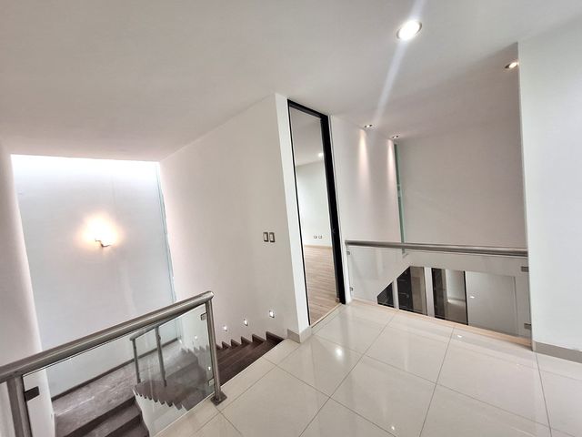 place photo 58