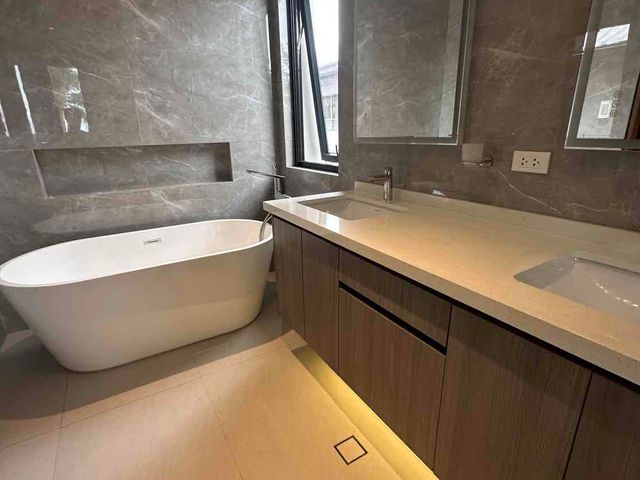 place photo 49