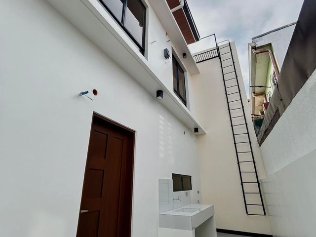 place photo 50