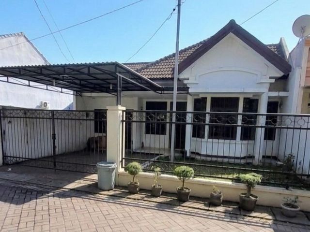 Rumah Jojoran, Hadap Timur