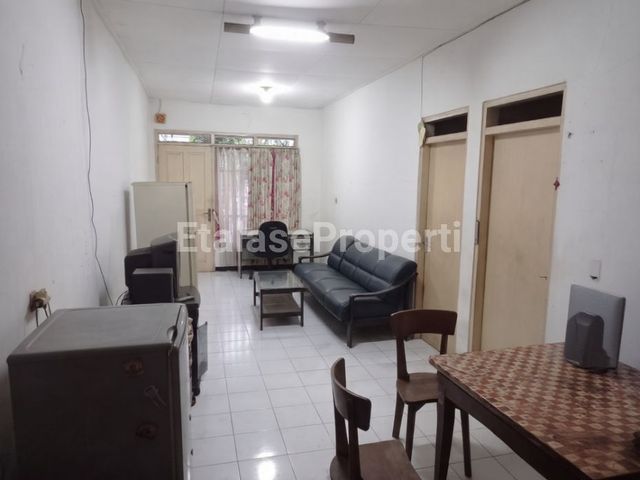 Dijual Rumah Lama Di Sutorejo Dekat Raya Mulyosari