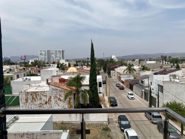 place photo 25