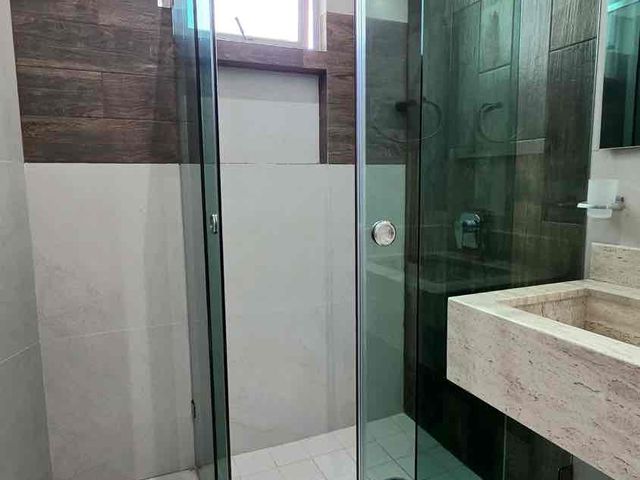 place photo 39