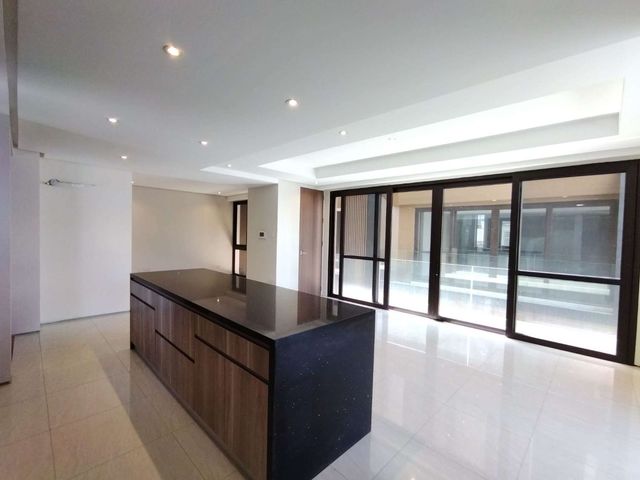 place photo 48