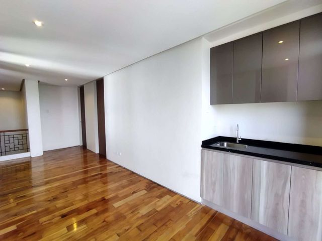 place photo 66