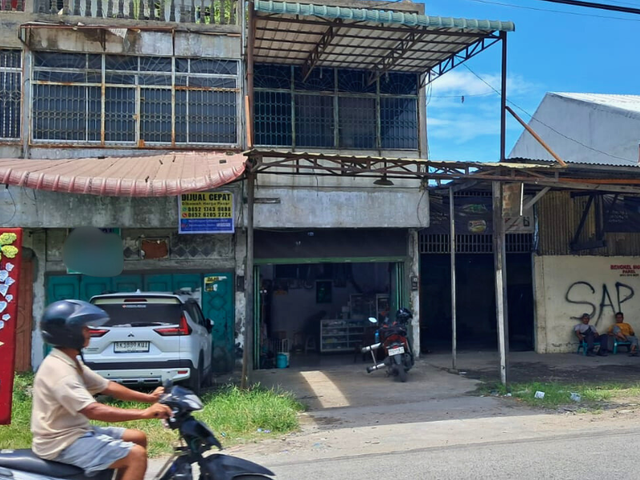 Ruko Simpang Kantor Jl Yos Sudarso