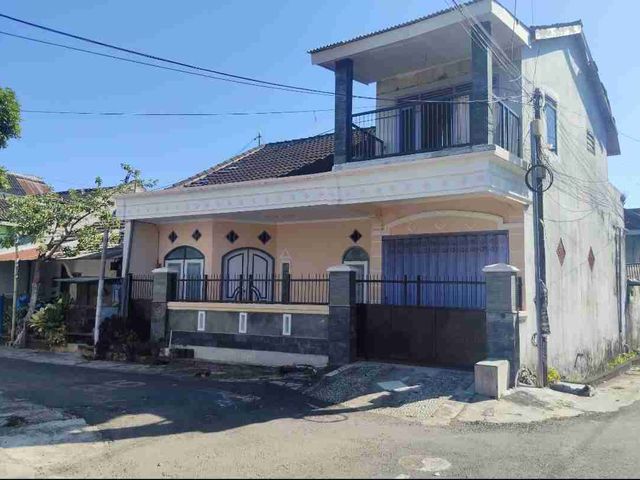 Dijual rumah 1.5lt siap huni perumahan tengah kota jember