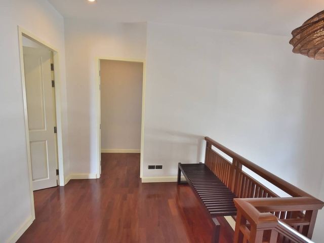 place photo 48
