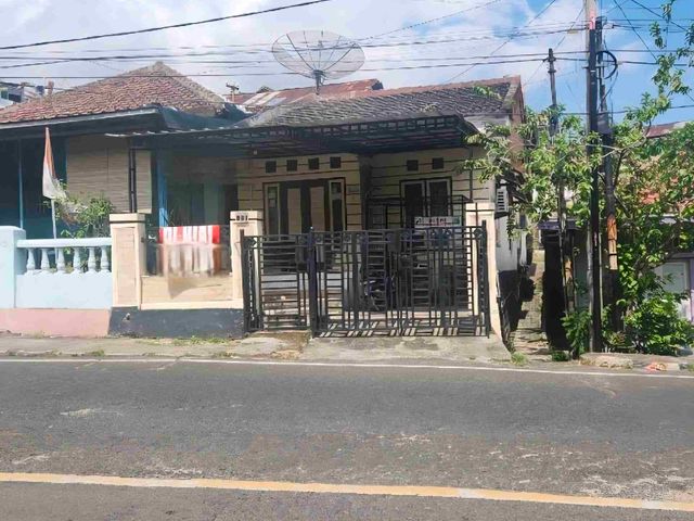 rumah dekat kantor gubernur